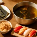 Dashi per sushi: la preparazione base che dona profondità a salse e condimenti